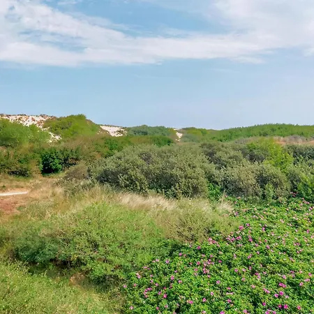 Apartamento 2 Bedroom Awesome In *